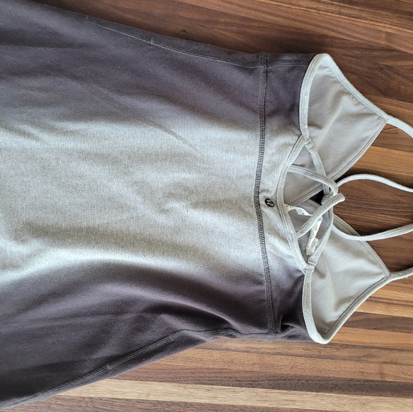 Lululemon top Limited Edition - Picture 2 of 2